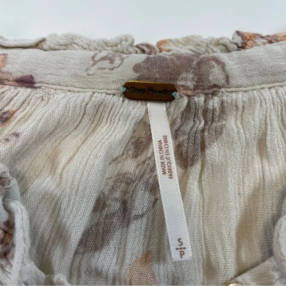 Free People Peasant Blouse Floral Gauze Ruffle Trim Beige Size Small Women - Picture 2 of 6